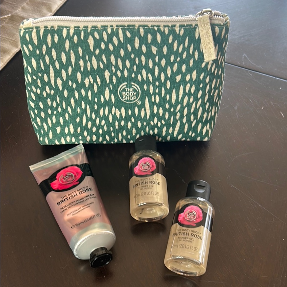 The Body Shop Green Cosmetic Bag with British Rose Trio